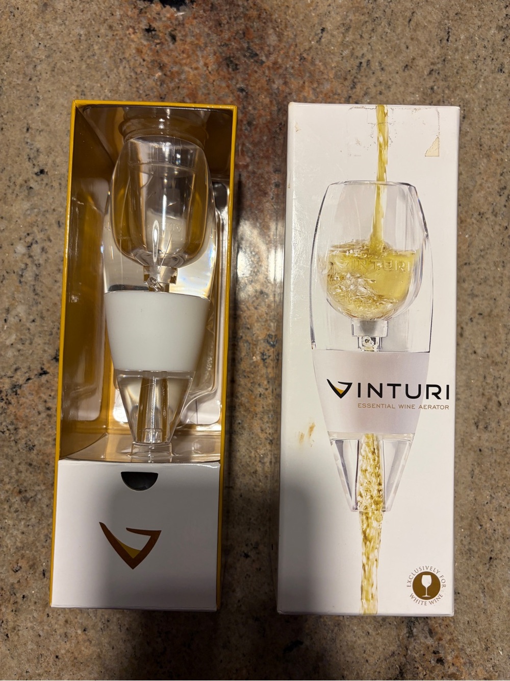 Inturi White Wine Aerator - White
